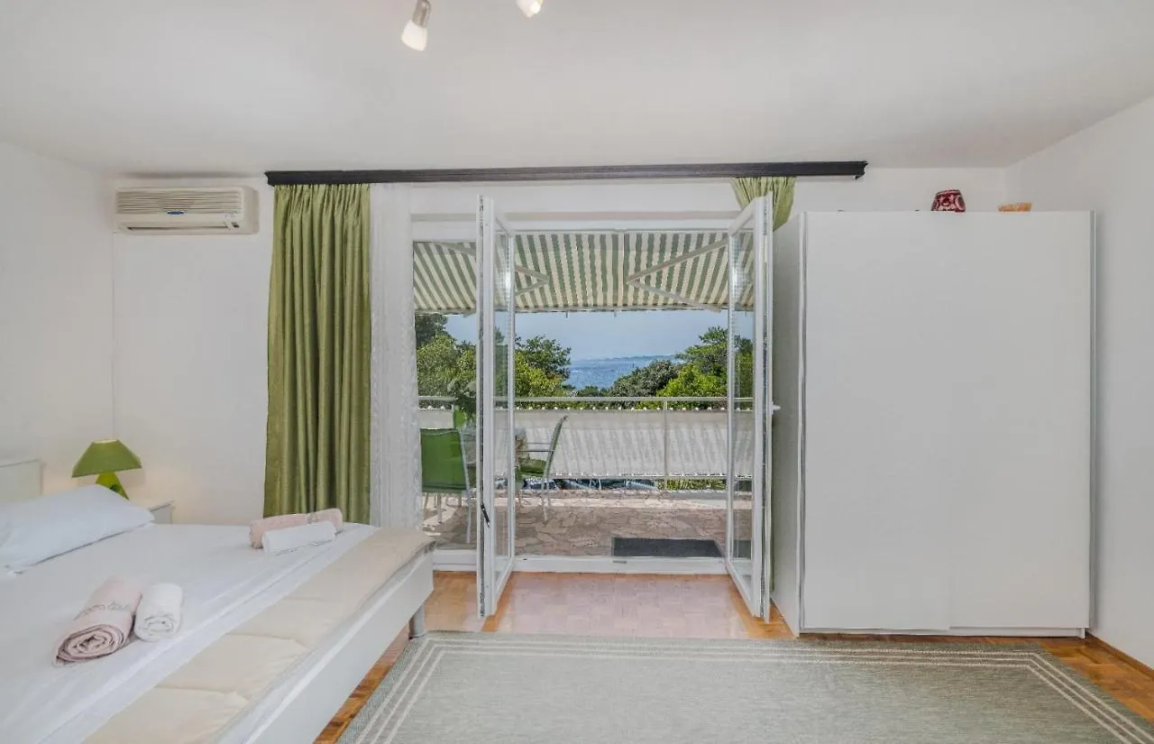 Apartmani Nada Krk Town 0*,