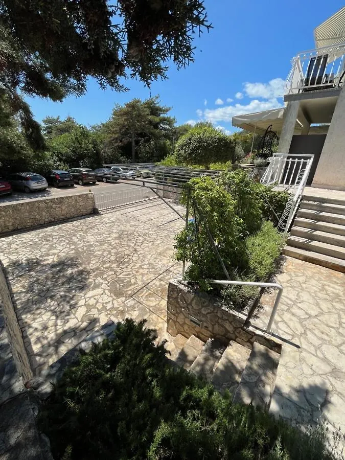 Apartmani Nada Krk Town