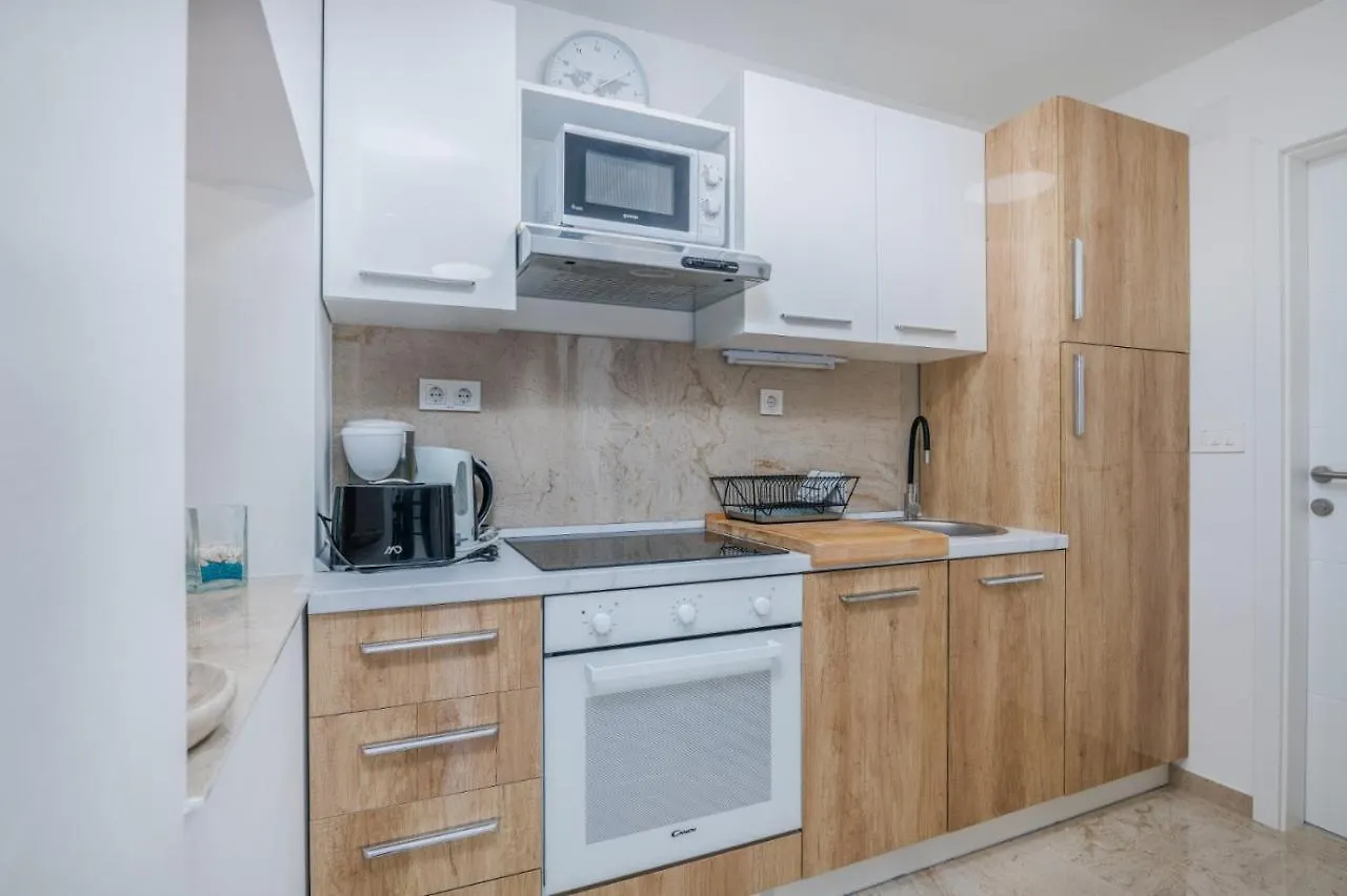 Apartmani Nada Krk Town 0*,